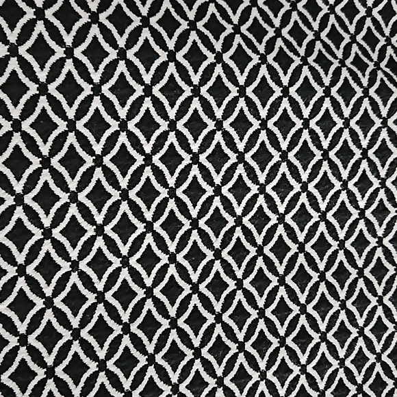 Graphic, knit pencil skirt with silver back zipper. - Picture 1 of 5